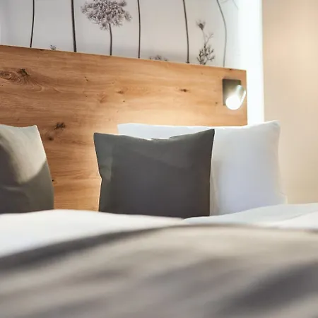Appartementhaus Silvia Апартаменты *